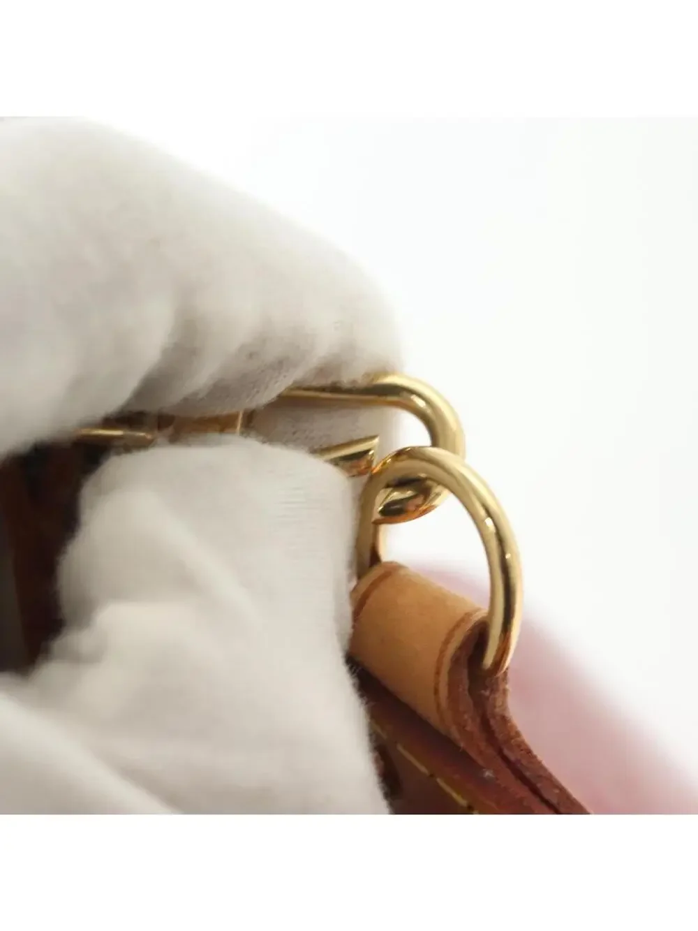 Louis Vuitton make red